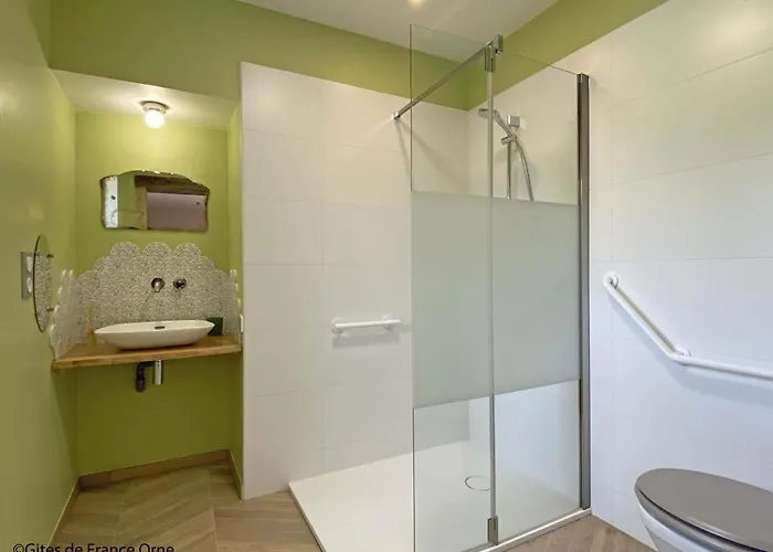 Pour 13 Pers Avec Babyfoot Et Cheminée - Fr-1-497-209 La Mesniere